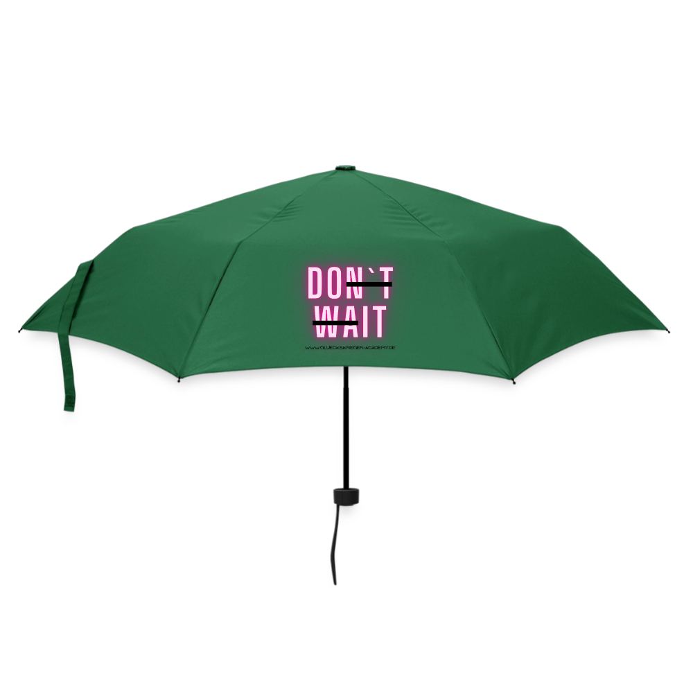 Glückskrieger Regenschirm – Stark durch jedes Wetter-Do it - bottlegreen